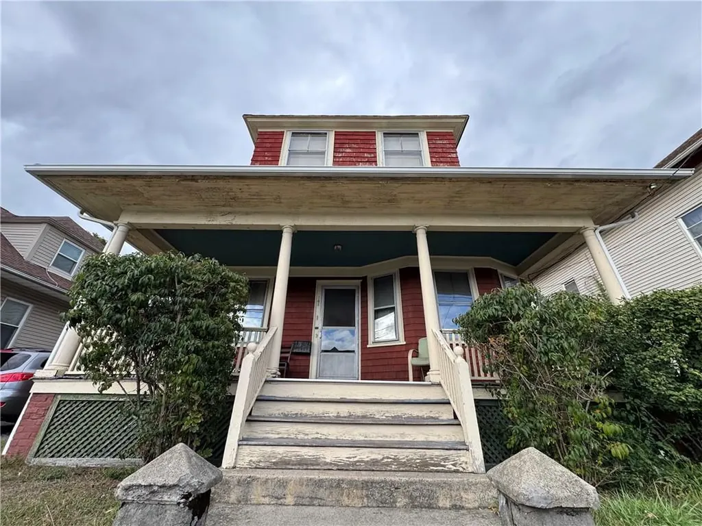 141 Briggs Street Providence RI 02905