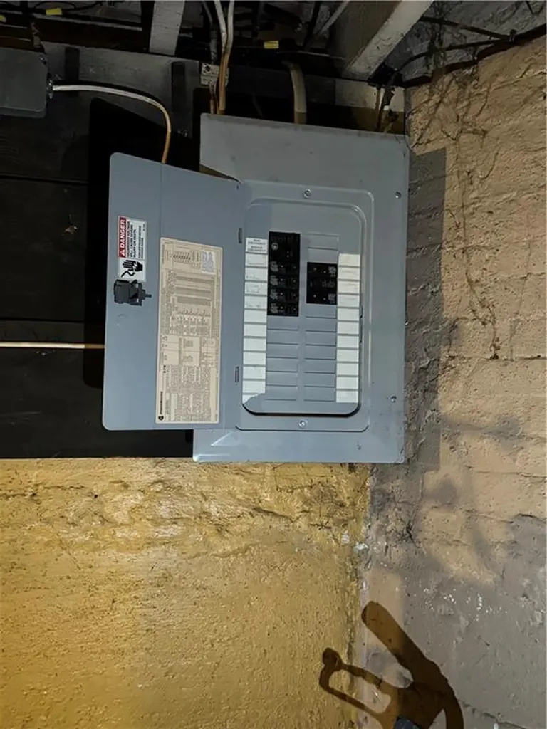 141 Briggs Street Providence RI 02905