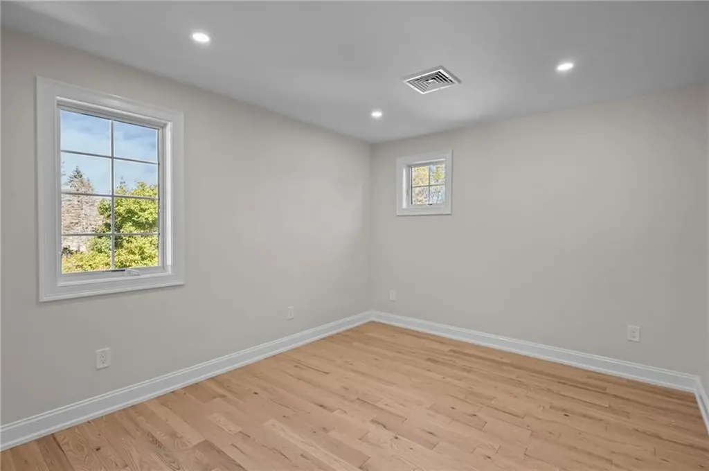 191 Pippin Orchard Road Cranston RI 02921