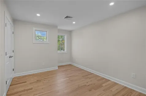 191 Pippin Orchard Road Cranston RI 02921