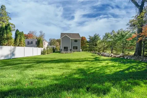 191 Pippin Orchard Road Cranston RI 02921