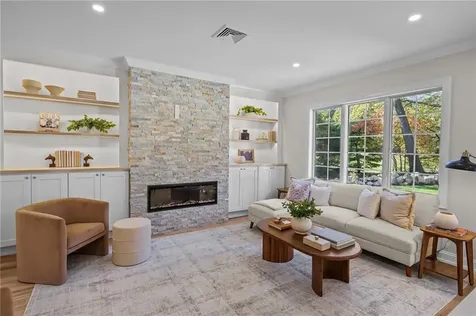 191 Pippin Orchard Road Cranston RI 02921