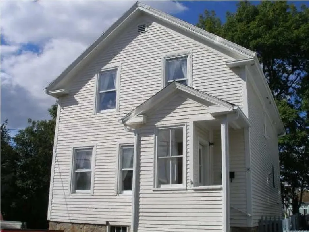 30 Simmons Street Newport RI 02840