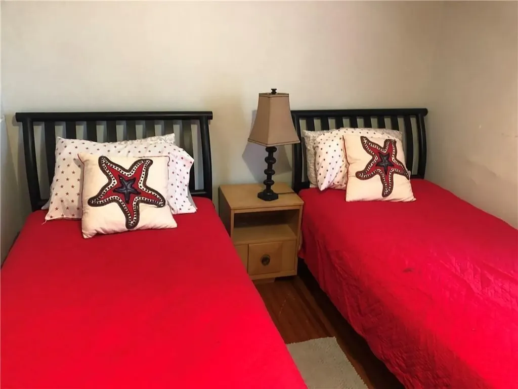 30 Simmons Street Newport RI 02840