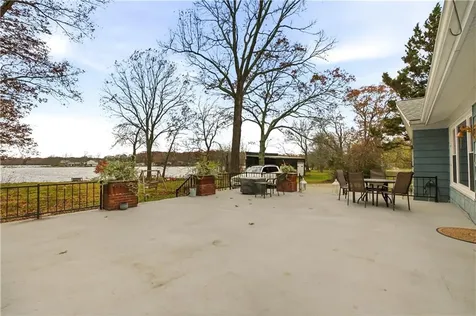 507 Stafford Road Tiverton RI 02878