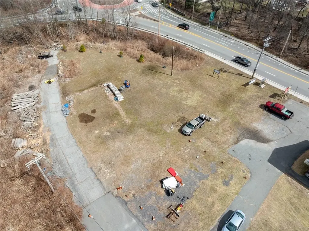 2220 2222 Diamond Hill Road Cumberland RI 02864