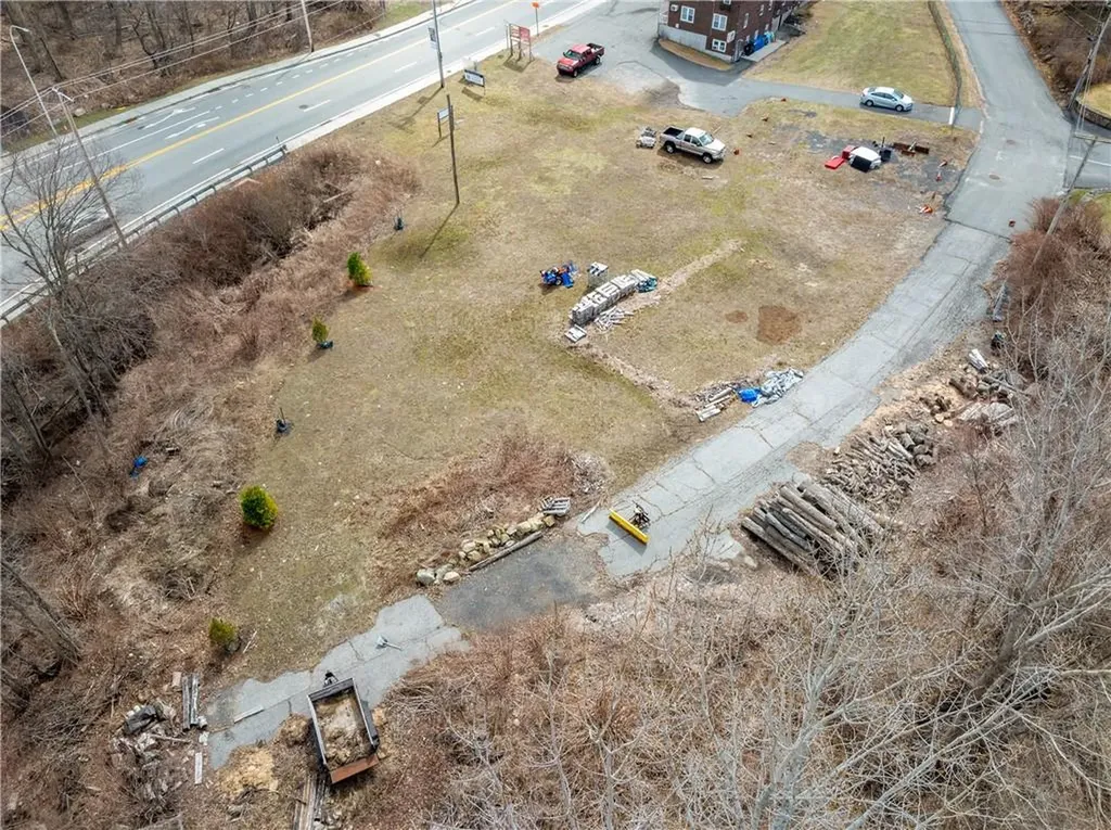 2220 2222 Diamond Hill Road Cumberland RI 02864