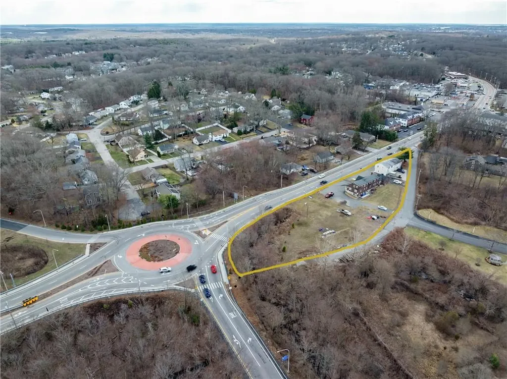 2220 2222 Diamond Hill Road Cumberland RI 02864