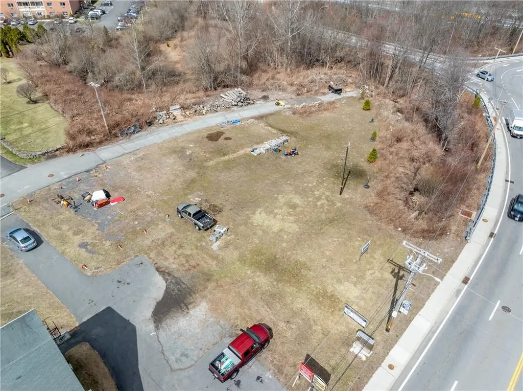 2220 2222 Diamond Hill Road Cumberland RI 02864