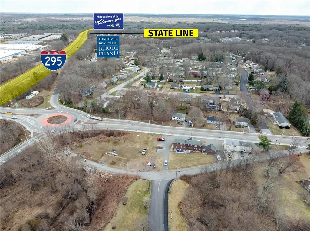 2220 2222 Diamond Hill Road Cumberland RI 02864