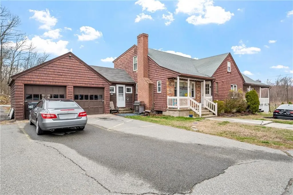 2220 2222 Diamond Hill Road Cumberland RI 02864