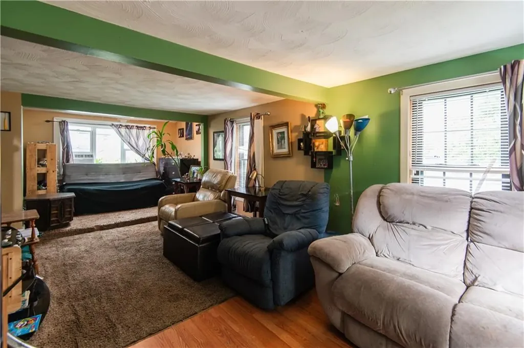 46 Verndale Street Warwick RI 02889