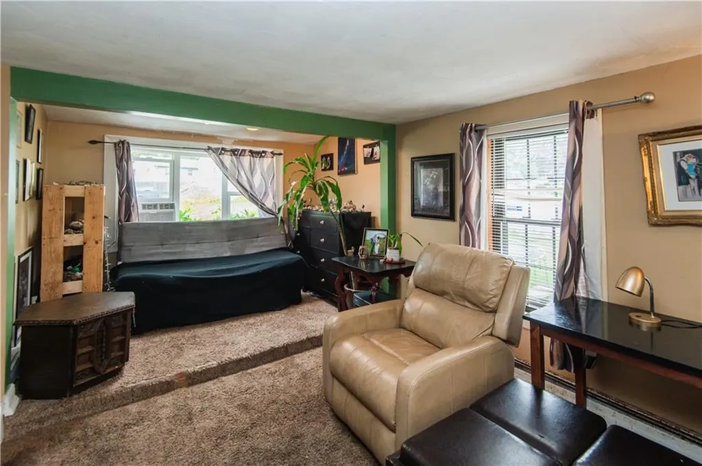 46 Verndale Street Warwick RI 02889