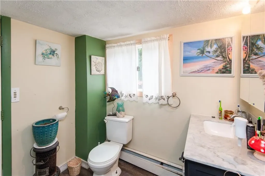 46 Verndale Street Warwick RI 02889