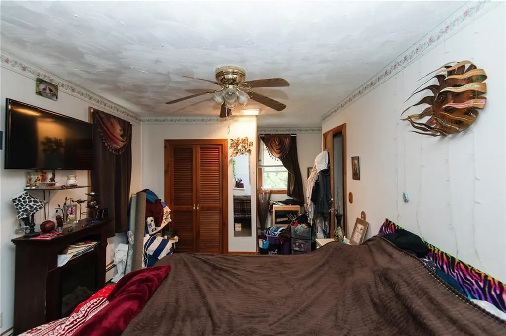 46 Verndale Street Warwick RI 02889