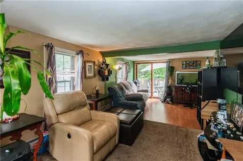 46 Verndale Street Warwick RI 02889