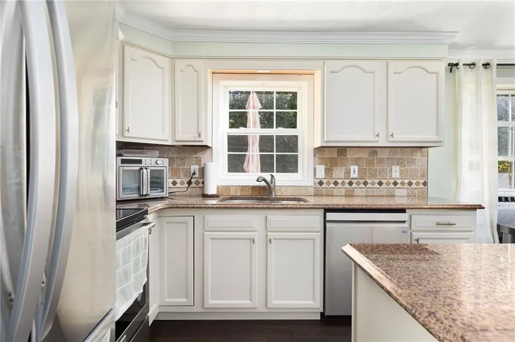 8 Jackson Street Warwick RI 02888