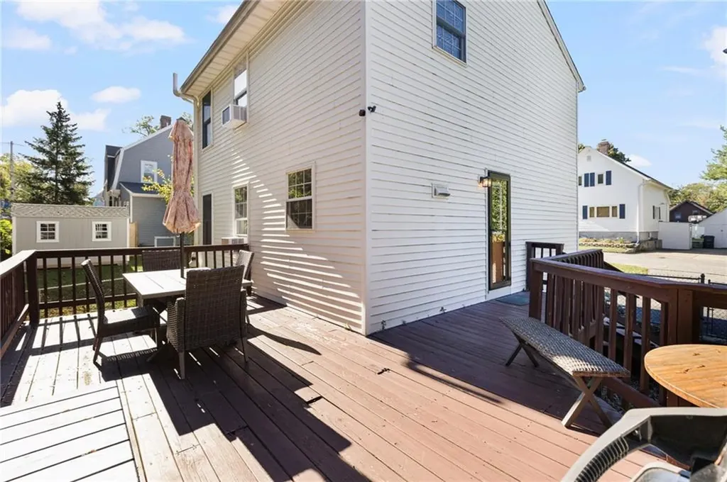 8 Jackson Street Warwick RI 02888