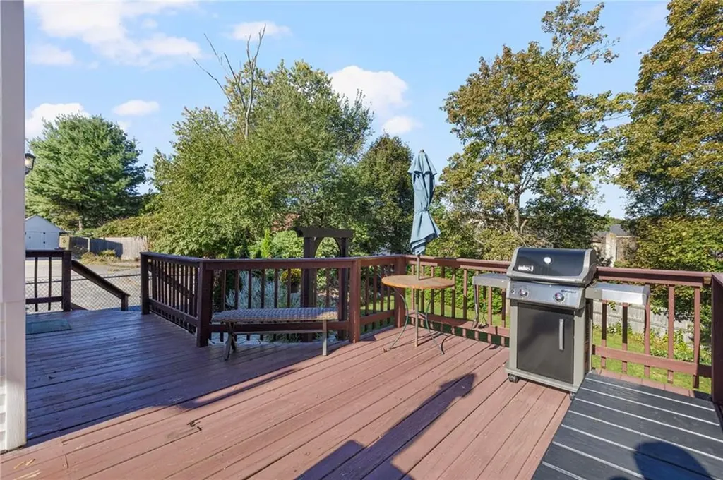 8 Jackson Street Warwick RI 02888