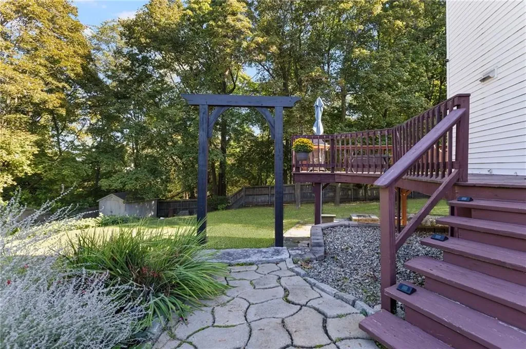 8 Jackson Street Warwick RI 02888