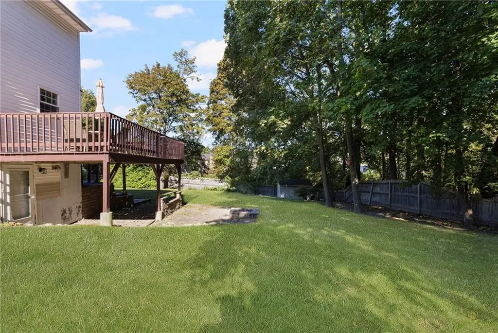 8 Jackson Street Warwick RI 02888