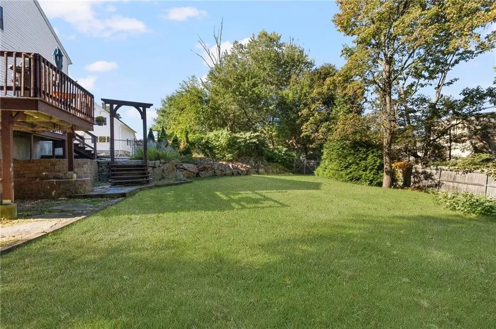 8 Jackson Street Warwick RI 02888