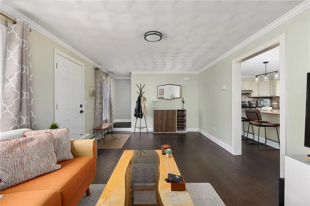 8 Jackson Street Warwick RI 02888