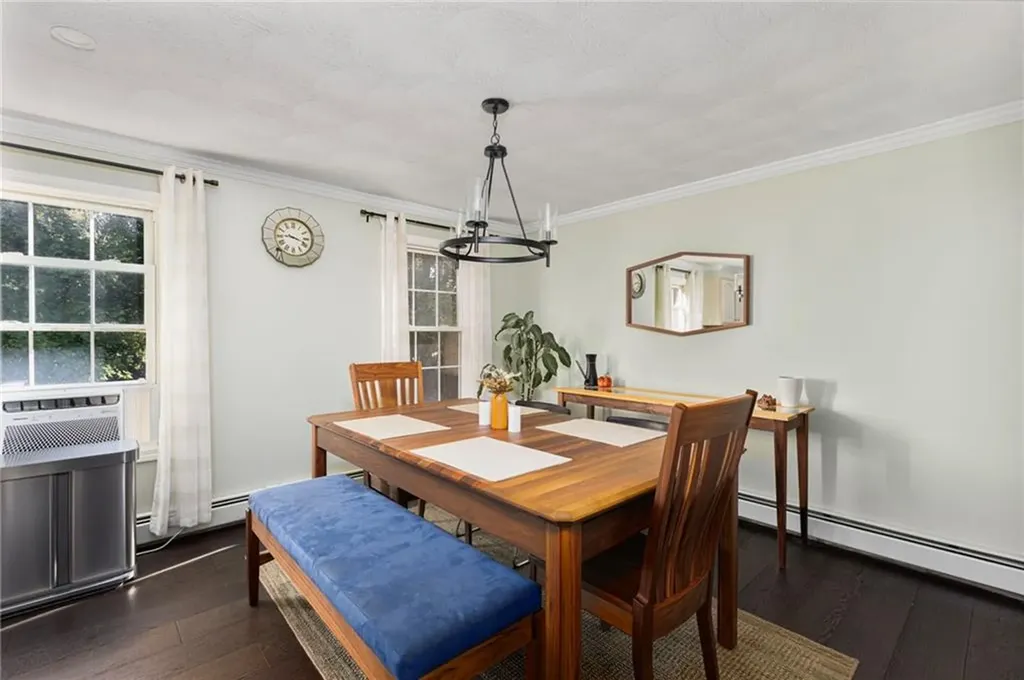 8 Jackson Street Warwick RI 02888