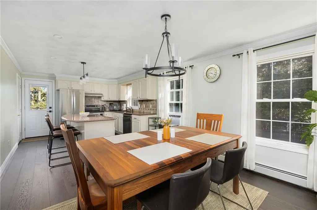 8 Jackson Street Warwick RI 02888