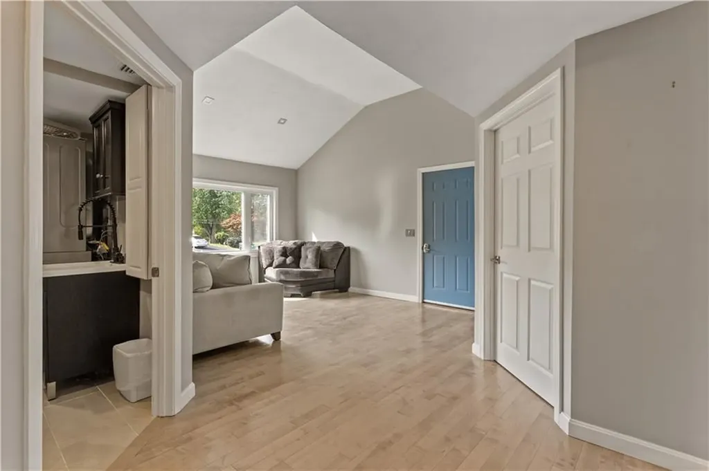 151 Wetherfield Drive Warwick RI 02886