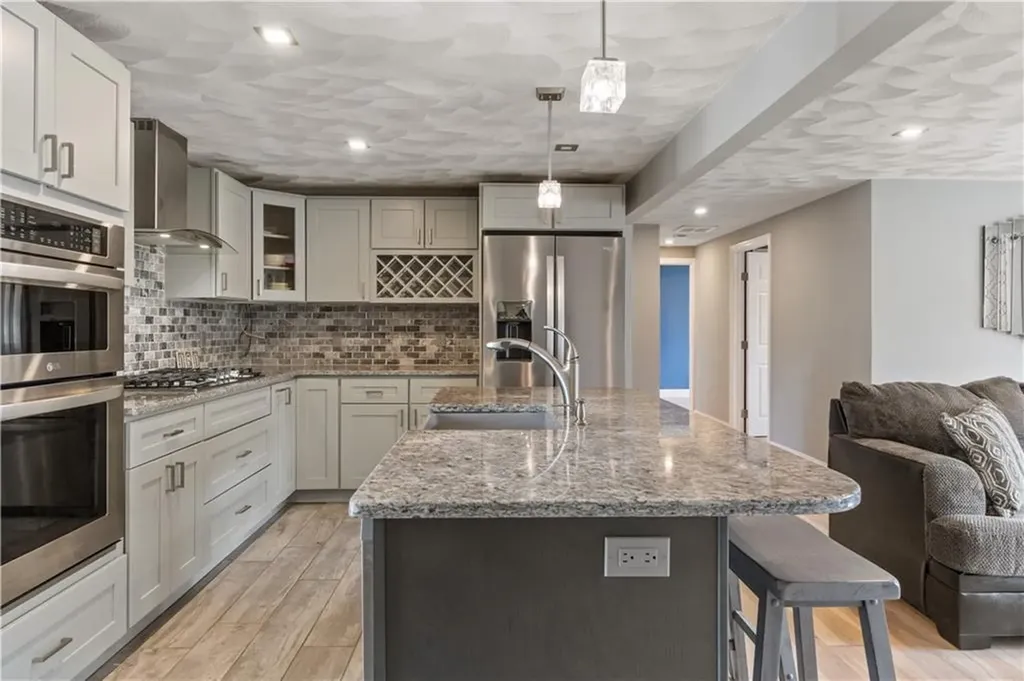 151 Wetherfield Drive Warwick RI 02886