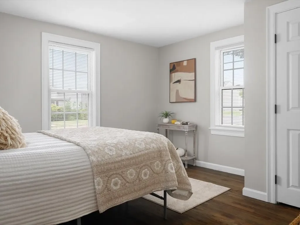 40 Buttonwoods Avenue Warwick RI 02886