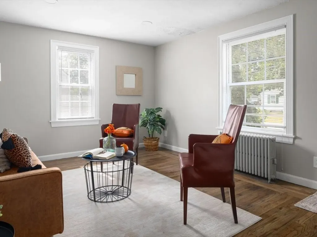 40 Buttonwoods Avenue Warwick RI 02886