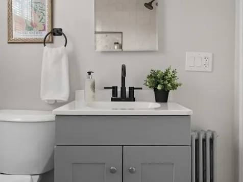 40 Buttonwoods Avenue Warwick RI 02886