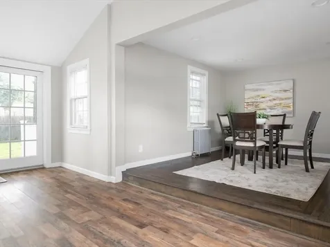 40 Buttonwoods Avenue Warwick RI 02886