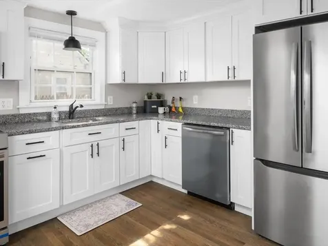 40 Buttonwoods Avenue Warwick RI 02886