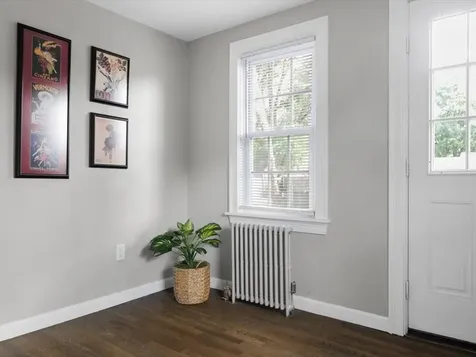 40 Buttonwoods Avenue Warwick RI 02886