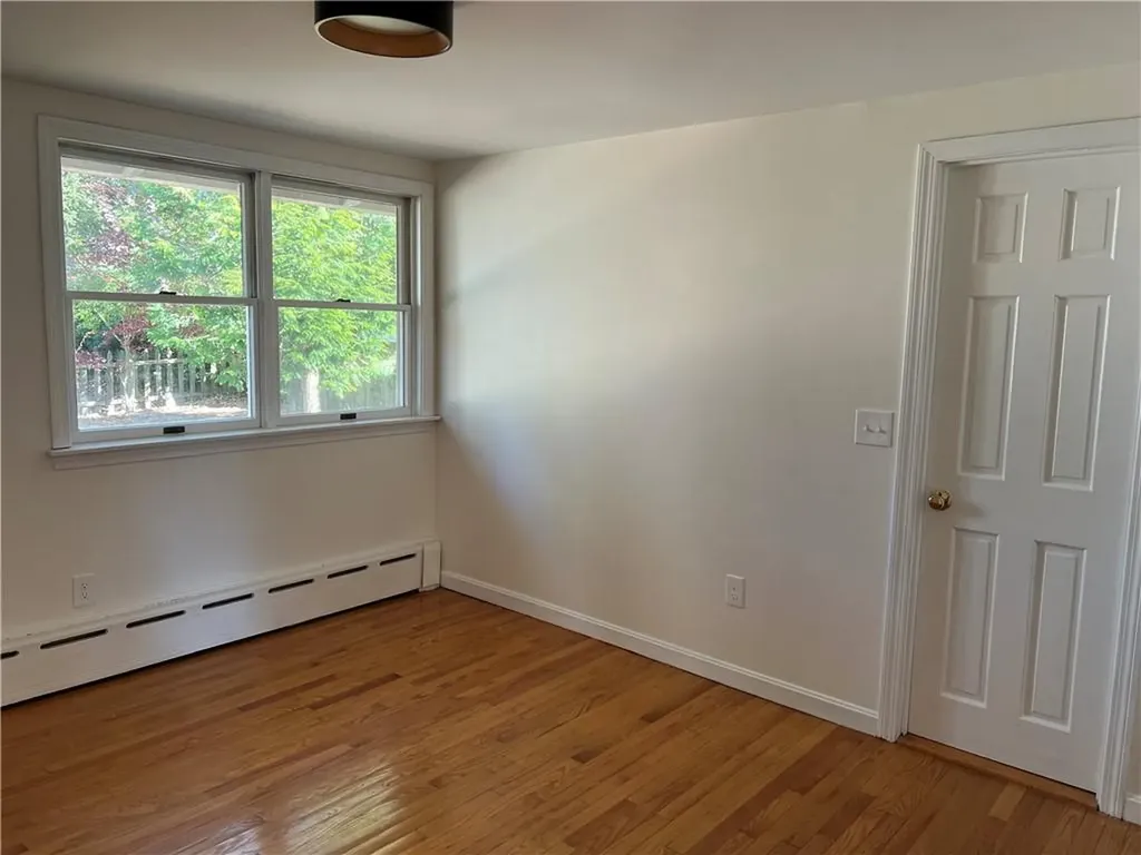 4 Maher Court Newport RI 02840