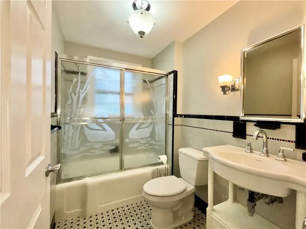 146 Becker Avenue East Providence RI 02915