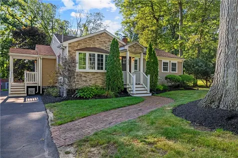 323 Angell Road Lincoln RI 02865