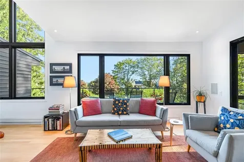 18 Collins Terrace Jamestown RI 02835