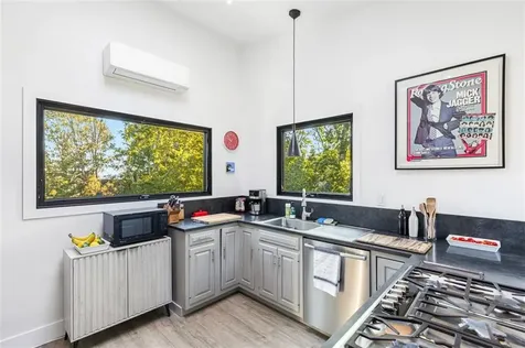 18 Collins Terrace Jamestown RI 02835