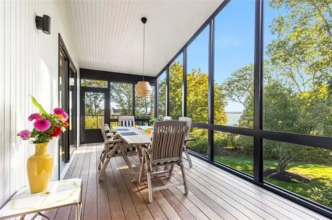 18 Collins Terrace Jamestown RI 02835