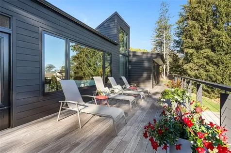 18 Collins Terrace Jamestown RI 02835