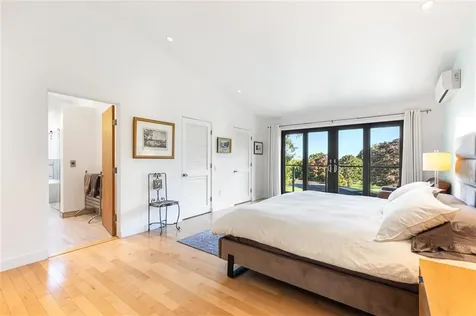 18 Collins Terrace Jamestown RI 02835