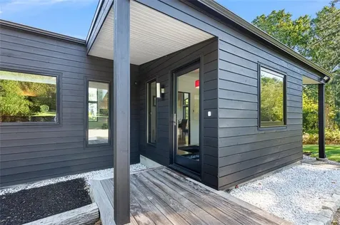 18 Collins Terrace Jamestown RI 02835