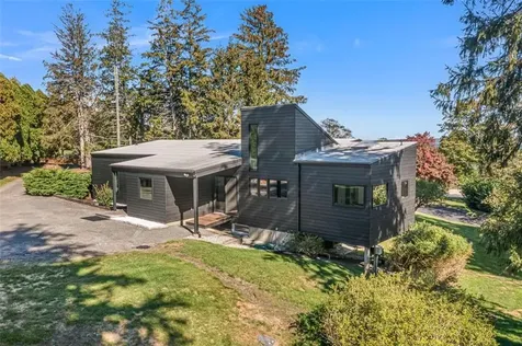 18 Collins Terrace Jamestown RI 02835