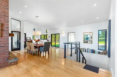 18 Collins Terrace Jamestown RI 02835