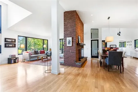 18 Collins Terrace Jamestown RI 02835