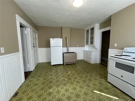 11 Roma Street Bristol RI 02809